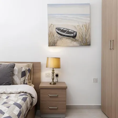 Апартаменты Cosy, 1br - Close To Valletta Hamrun